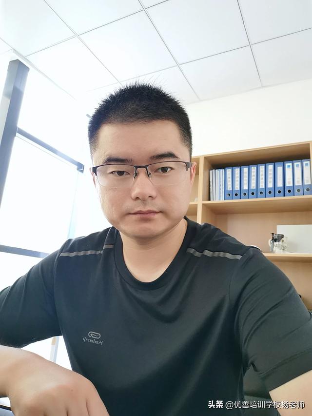 专升本的利弊（复读和专升本哪个更好的利弊分析）