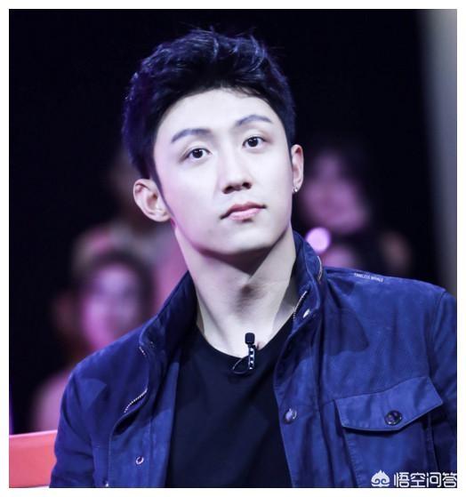 男生短发发型图片帅气（男生短发发型图片帅气）