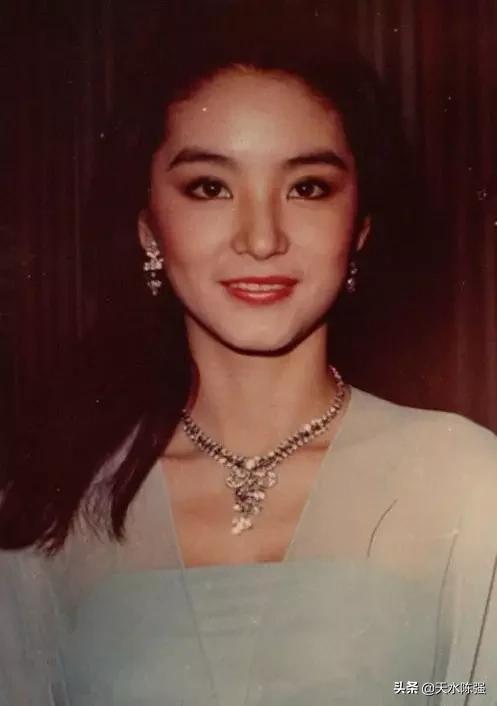 中国现代十大美女排行榜（中国现代十大美女排行榜图片）
