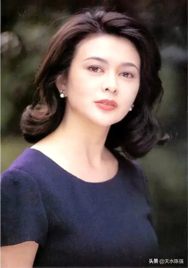 中国现代十大美女排行榜（中国现代十大美女排行榜图片）
